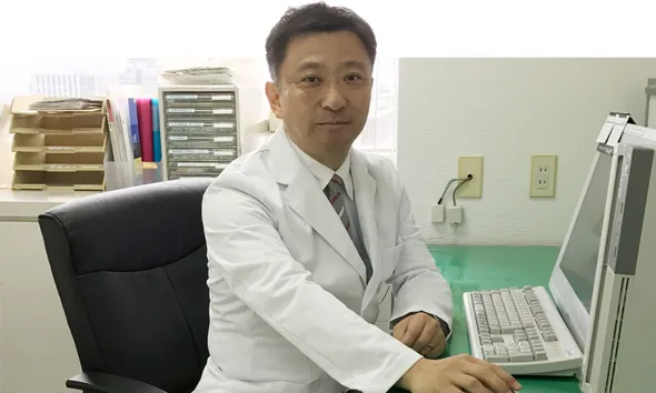 院長 由崎（よしざき）なおひと